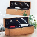 Cutii promotionale din pluta cu 4 accesorii pentru sticle de vin - MO9717