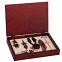 Seturi pentru vin cu 7 accesorii promotionale in cutie cu forma patrata din lemn - R22527